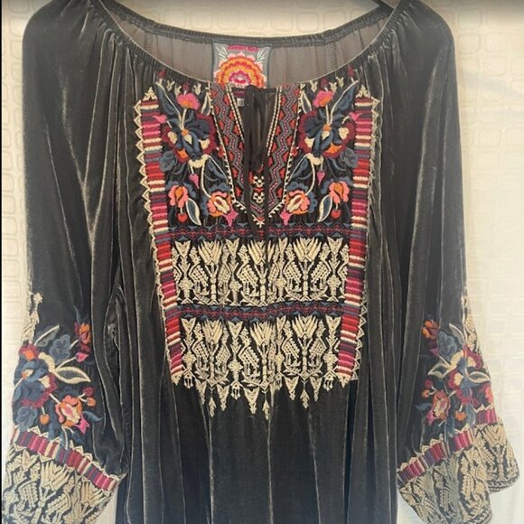 Johnny Was - Claude Embroidered Velvet Blouse In Gray Silk Blend Size 2XL - Picture 3 of 7